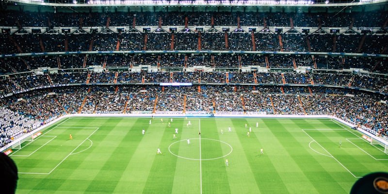 欧冠联赛拜仁慕尼黑对阵巴黎圣日耳曼的淘汰赛全场录像